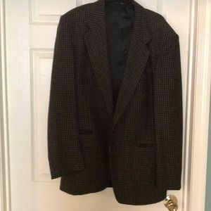 Men’s sports coat. Size 40L